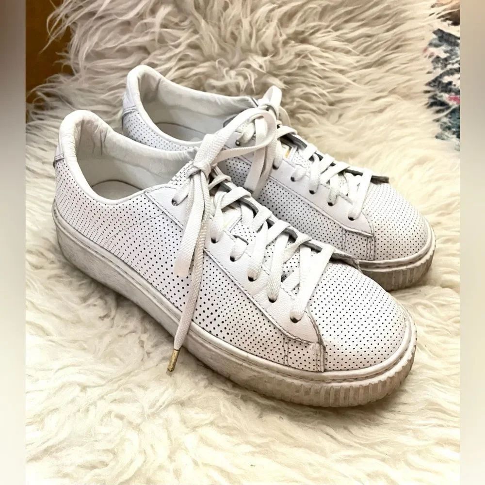PUMA white leather sneakers perforated Size 8